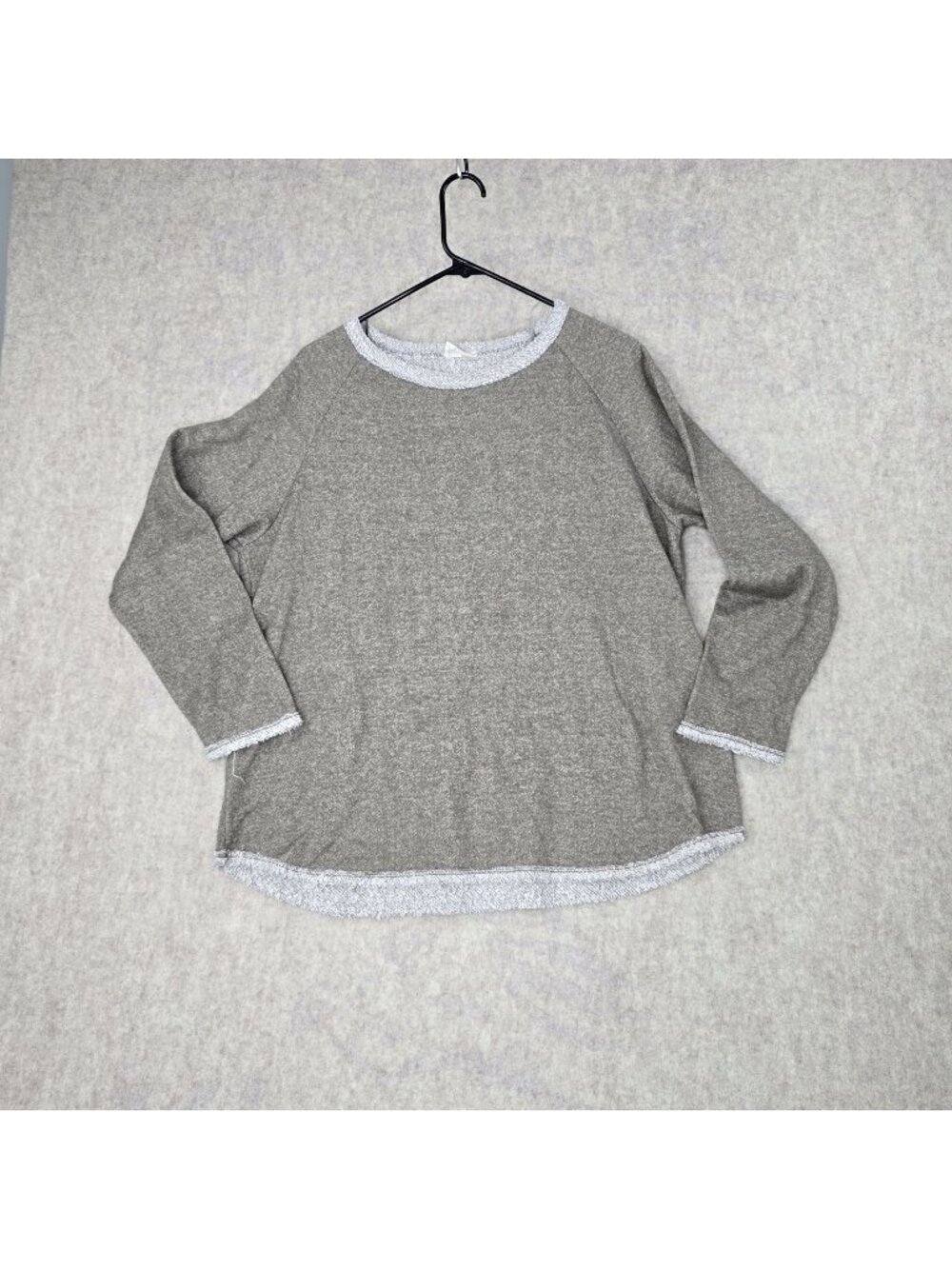 143 Story Gray Long Sleeve Sweater Womens Relaxed Fit